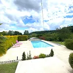 La Bucaille A - Vue - Piscine Chauffee - Confidentielle Holiday home