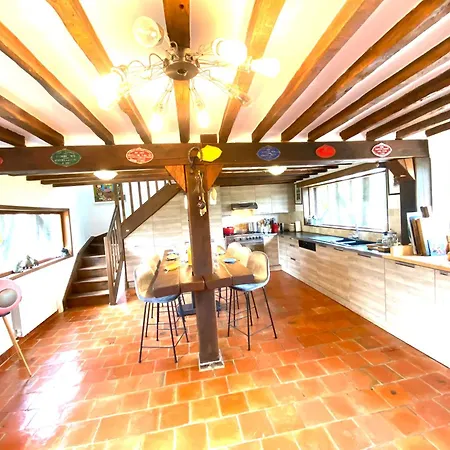 La Bucaille A - Vue - Piscine Chauffee - Confidentielle Holiday home Camembert