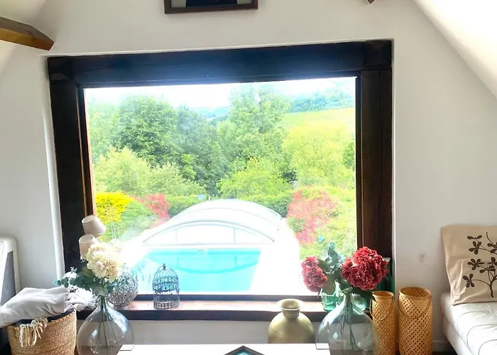 La Bucaille A - Vue - Piscine Chauffee - Confidentielle