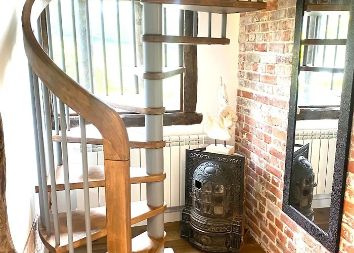 La Bucaille A - Vue - Piscine Chauffee - Confidentielle Camembert