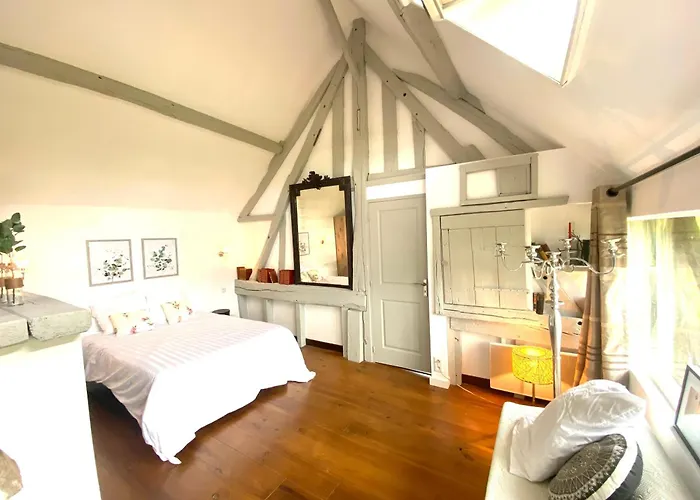 La Bucaille A - Vue - Piscine Chauffee - Confidentielle * Camembert