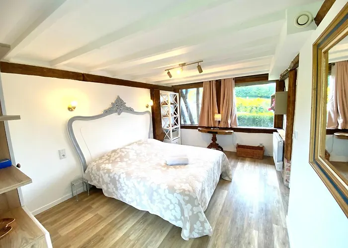 La Bucaille A - Vue - Piscine Chauffee - Confidentielle *